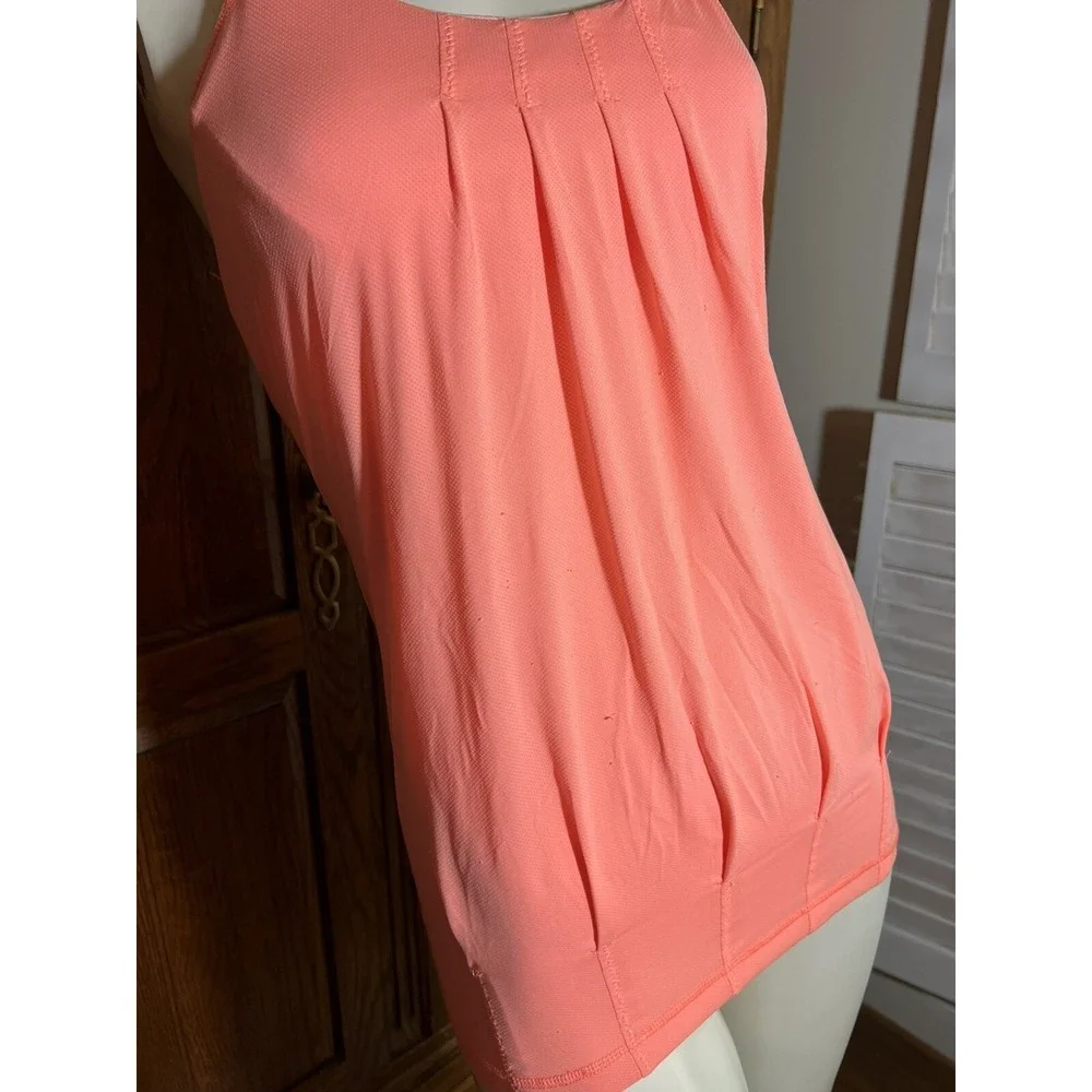 Lululemon   Flow & Go Tank Top w/ Built In Bra sz 4 Damaged With Snags